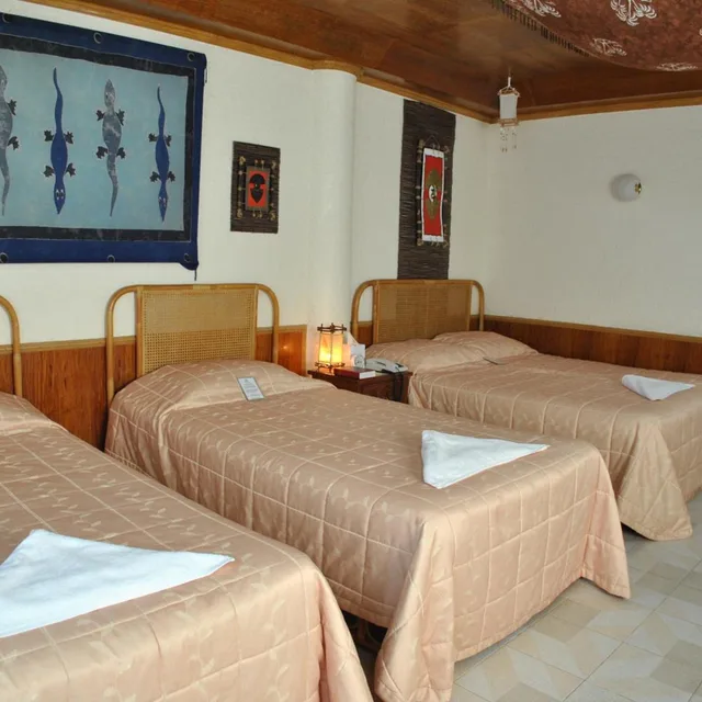 غرفة رباعية، Surfside Boracay Resort & Spa 1/1