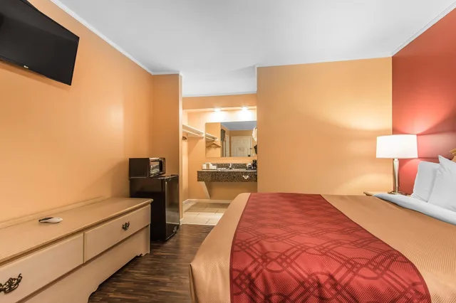 غرفة قياسية بسرير كوين، Econo Lodge Cornersville I-65 1/7