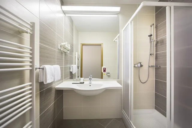 غرفة قياسية بسريرين منفصلين بإطلالة على المتنزه، Remisens Hotel Lucija 4/4