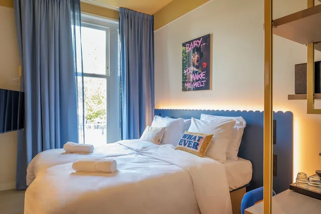 غرفة ديلوكس بسرير كوين بشرفة، City Hotel Rembrandt Square 2/10