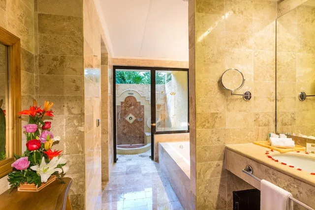 Romance, Suite, Villa, King Bed, Pool Side، Grand Palladium White Sand Resort Spa All Inclusive 2/3