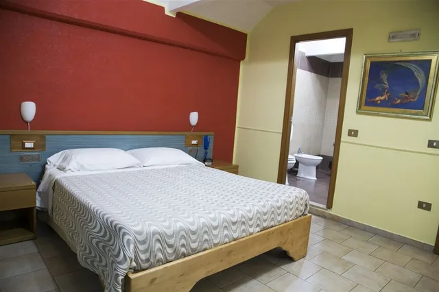 غرفة بسرير مزدوج، Hotel Martini 2/10