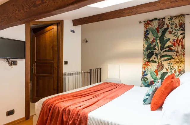 جناح تنفيذي بسريرين كوين بغرفتي نوم مع أريكة، Torripa Resort 6/10