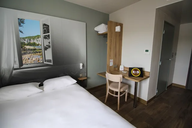 غرفة بسرير مزدوج، B And B Hotel Montelimar Sud 1/5