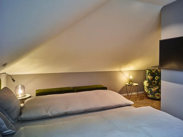 Standard, Double Bed, Small, Attic, Hotel Bellevue Terminus 4/5