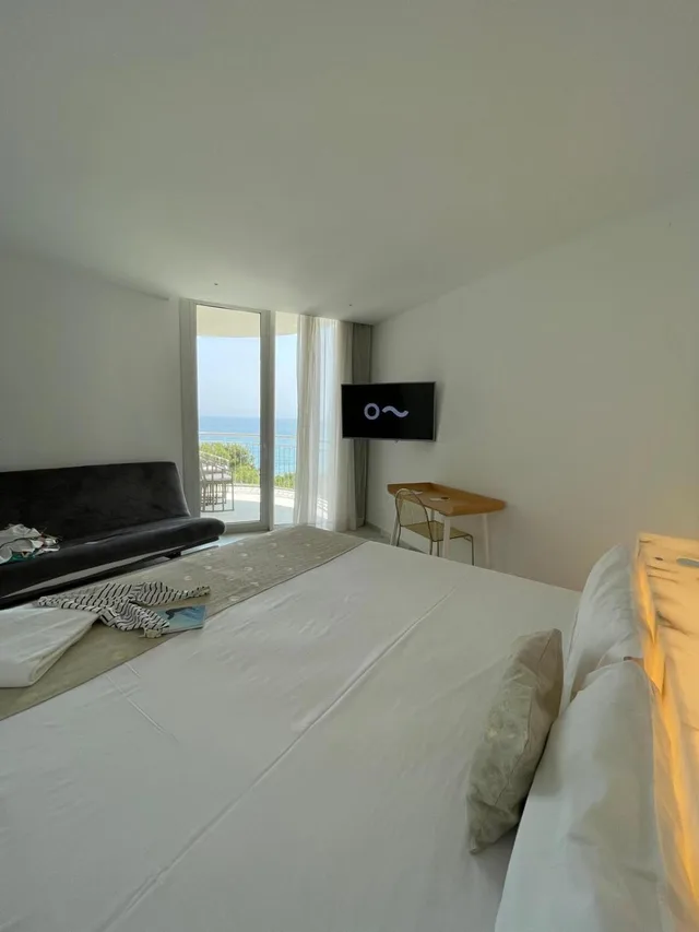 Superior, Double Bed, Lateral Side Sea View, Balcony، Hotel Aromar 1/10