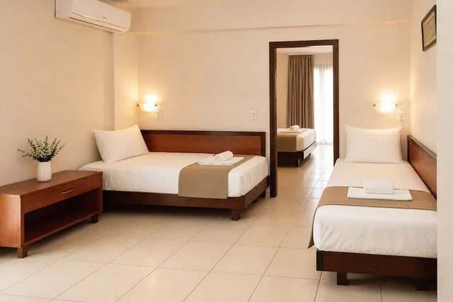 غرفة سوبيريور عائلية بسريرين منفصلين مع أريكة، ST. CONSTANTIN SEA HOTEL AND SPA RESORT 4/10