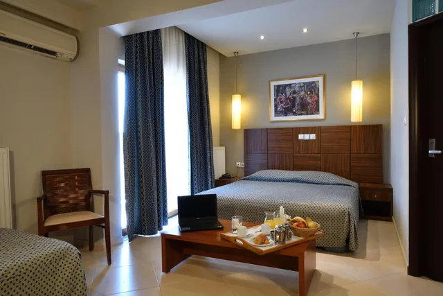 Junior Suite, Four Seasons Skg Thessaloniki 2/10