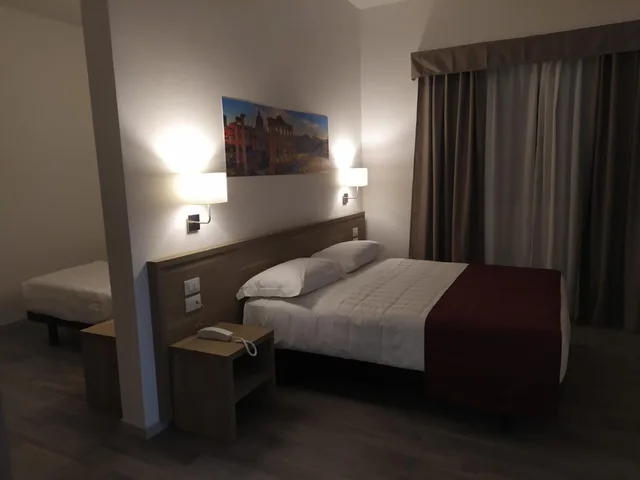 غرفة رباعية، Hotel Domus Aurelia 1/2