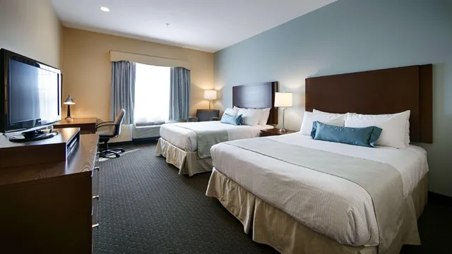 غرفة بسريرين كوين بمطبخ صغير، Best Western Plus Liverpool Hotel & Conference Centre 3/7
