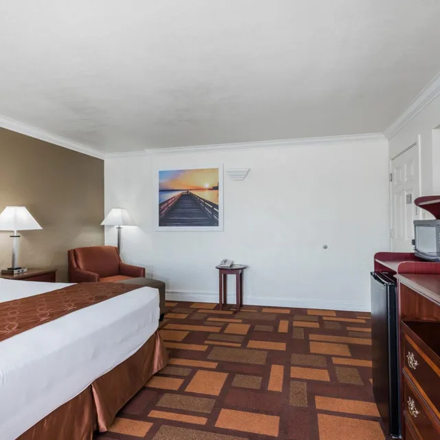 جناح بغرفة نوم واحدة، Days Inn & Suites by Wyndham Lodi 2/6