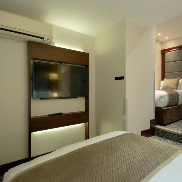 غرفة قياسية ثلاثية، Hyde Park International Hotel 9/10