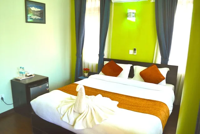 غرفة عائلية بسرير مزدوج وسرير فردي، Hotel Access Nepal 4/10