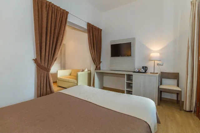 جناح جونيور بسرير مزدوج بشرفة، Eix Alcudia Hotel Adults Only 1/7