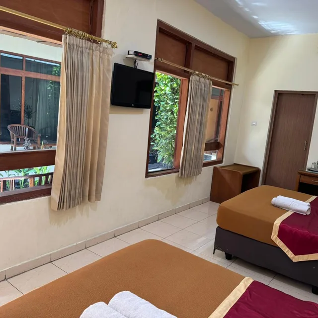جناح، Hotel Priangan 4/5