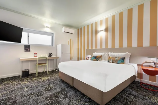 Superior, King Bed, Pool Side، The Cavenagh 6/10