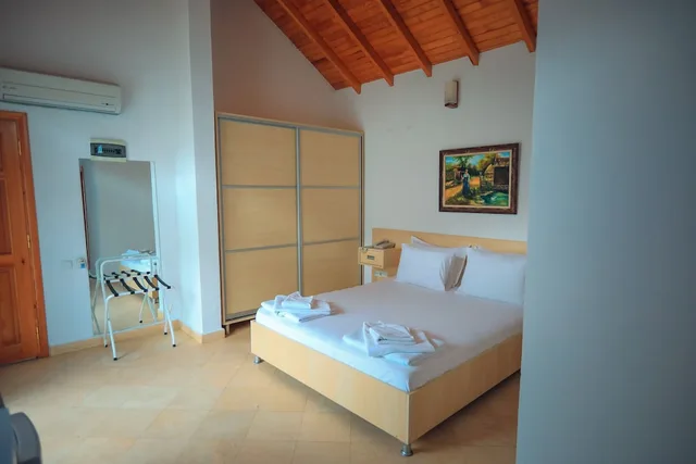 غرفة قياسية بسرير مزدوج، Yonca Butik Hotel 1/1