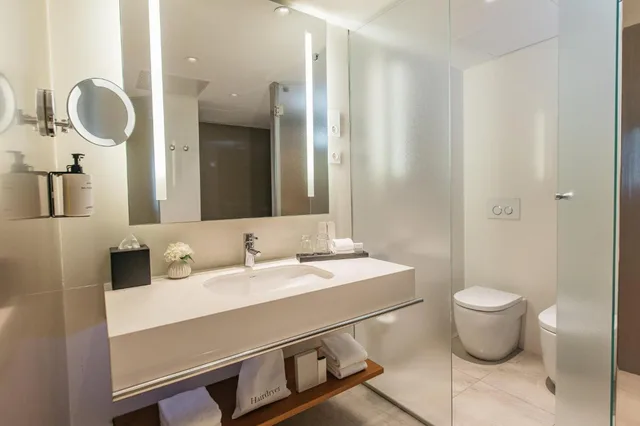 جناح بسريرين منفصلين بشرفة بغرفة نوم واحدة مع أريكة، InterContinental Barcelona 7/9
