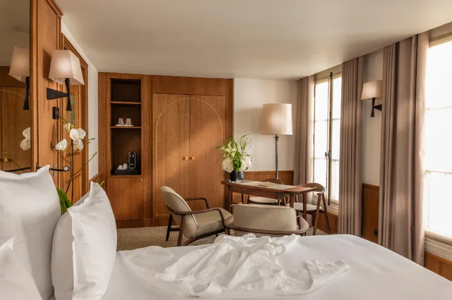 غرفة تنفيذية، Villa Madame 1/2