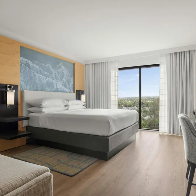 Room, King Bed, Boca Raton Marriott At Bocacenterhotel 1/10