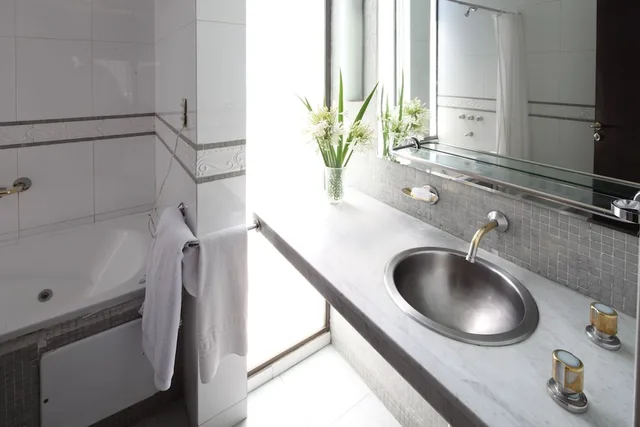 غرفة كلاسيكية بسرير كوين بإطلالة على الحديقة، Hotel Camberland 7/8