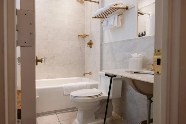 Empire, King Bed, Terrace، Life Hotel New York 3/4