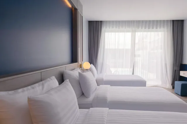 غرفة ثلاثية بإطلالة على المسبح، Seabed Grand Hotel Phuket 7/9