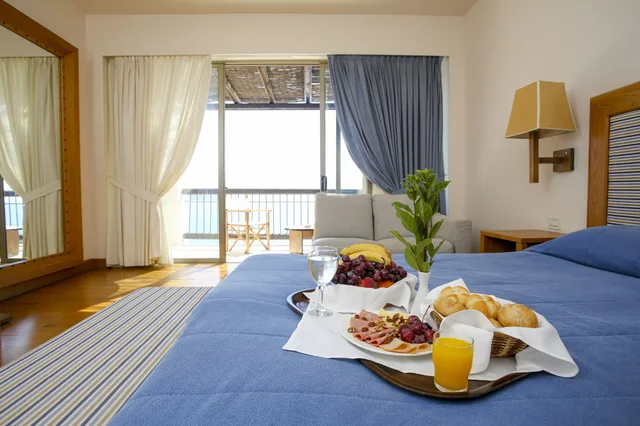 غرفة سوبيريور بسريرين منفصلين بإطلالة على البحر، Ionian Blue Bungalows And Spa Resort 3/5