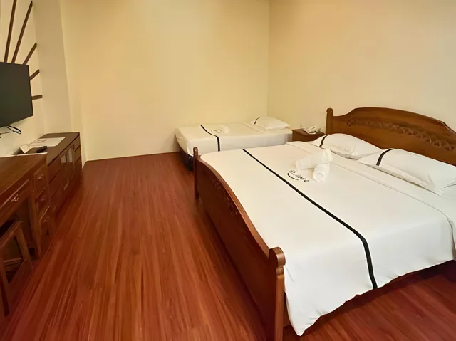 غرفة عائلية بسرير كوين وسرير فردي، Top Holiday Hotel 3/3