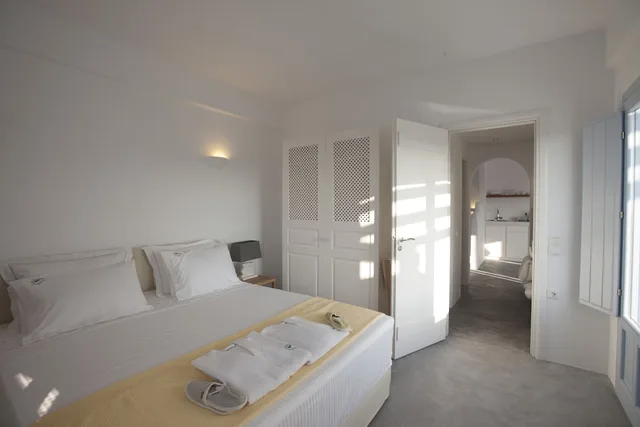 جناح سوبيريور بسرير كينج وسرير كوين مع أريكة، Sun Anemos Resort 1/10