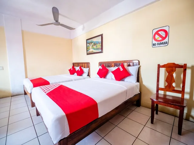 Standard, 3 Double Beds, OYO Hotel Betsua Vista Hermosa, Huatulco 4/8
