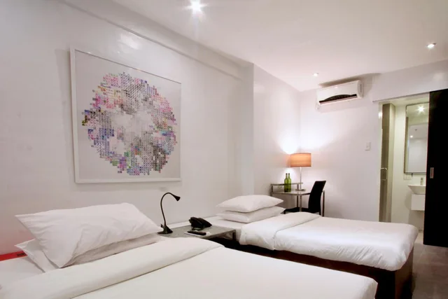 غرفة ثلاثية، Hotel Durban 1/9