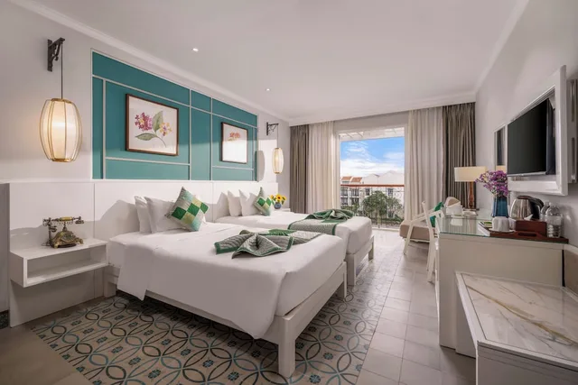 جناح عائلي بسرير كينج وسريرين مزدوجين بإطلالة على النهر بشرفة، Lantana Boutique Hoi An Hotel 10/10