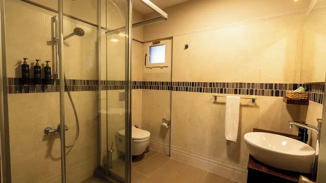 غرفة كومفورت بسرير كوين مع أريكة، Les Terrasses Selimiye Hotel 8/10