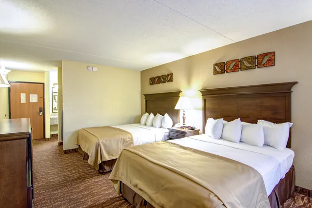 غرفة قياسية بسريرين مزدوجين، Best Western Center Pointe Inn 5/10