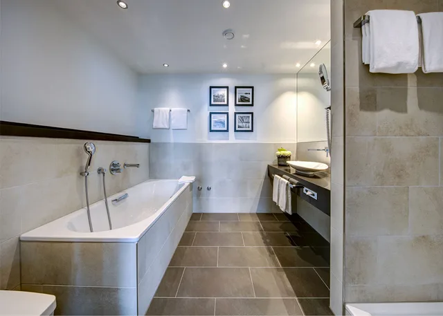جناح غراند بإطلالة على البحيرة، Hotel Beaulac 4/4
