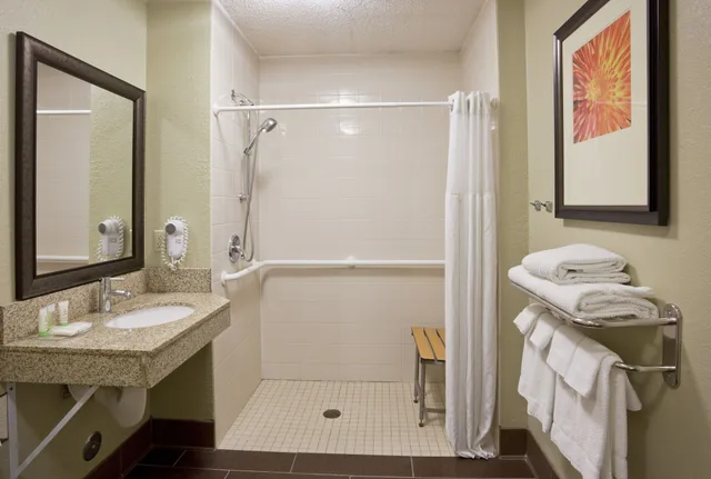 جناح بسرير كوين بغرفة نوم واحدة لذوي الإعاقة، Candlewood Suites Eagan Arpt South - Mall Area, an IHG Hotel 6/7