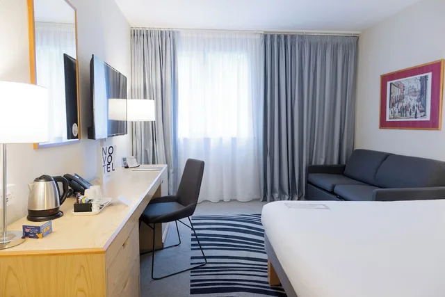 غرفة تنفيذية بسرير كوين مع أريكة، NOVOTEL MANCHESTER WEST 2/8