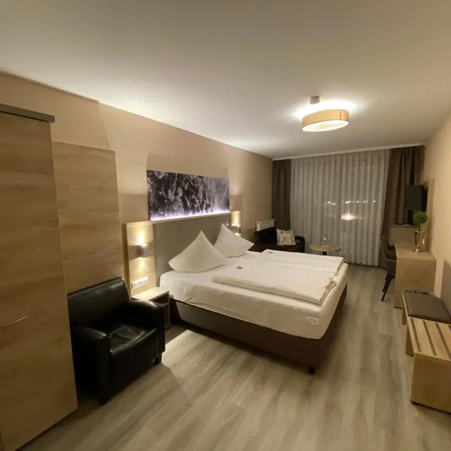 غرفة كومفورت بسرير مزدوج بإطلالة على النهر، Hotel Traumblick 4/8