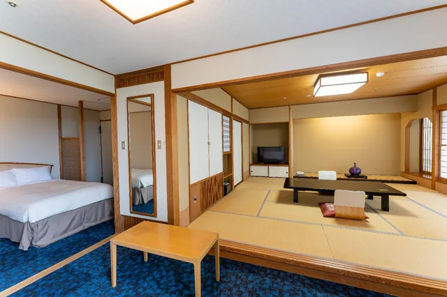 غرفة تنفيذية يابانية غربية لغير المدخنين (68.6 م²)، Tateshina Grand Hotel Takinoyu 1/1