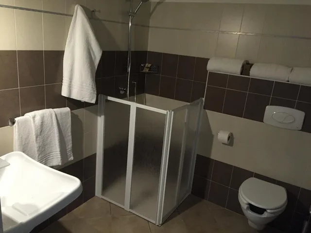 غرفة ثلاثية بسرير مزدوج، Hotel Montecarlo 4/7