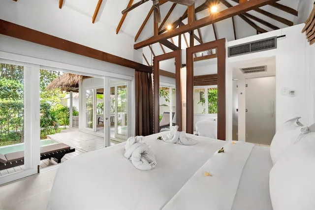 Villa, Double Bed, Ocean View, with Pool، Zara Resort (ex The Privilege Hotel Ezra Royal Beach) 4/10