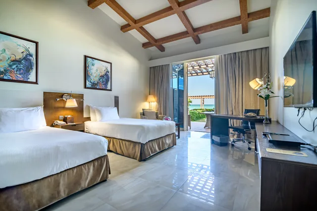 Beach, Chalet, Twin Beds, Terrace، Danat Jebel Dhanna Resort 1/5