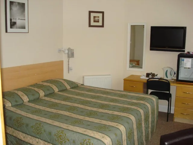 غرفة بسرير مزدوج بإطلالة على البحر، Eastbourne Riviera Hotel 3/6