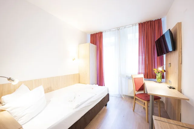 غرفة مفردة، Hotel Astoria Am Urachplatz 16/20