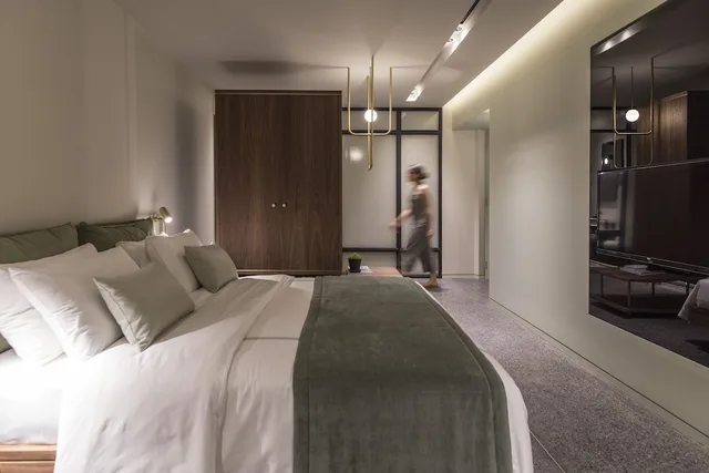 جناح جونيور بسرير كينج، Perianth Hotel 5/7