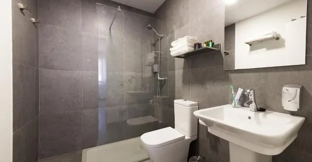 Loft, Queen Bed, Sofa, Kitchen, Soho Valencia 4/6