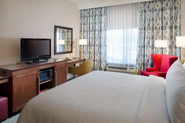 غرفة بريميوم بسرير كينج، Hampton Inn Suites Palmdale 4/8