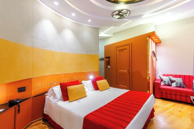 غرفة ديلوكس ثلاثية بسرير كوين مع أريكة، Art Hotel Commercianti 6/10