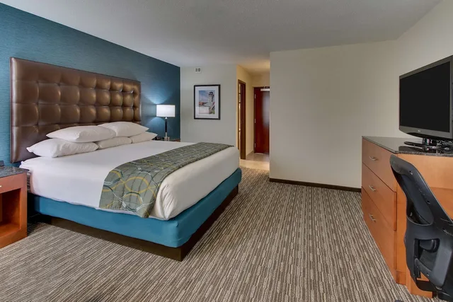 غرفة كبيرة بسرير كينج، Pear Tree Inn St Louis Airport 1/8